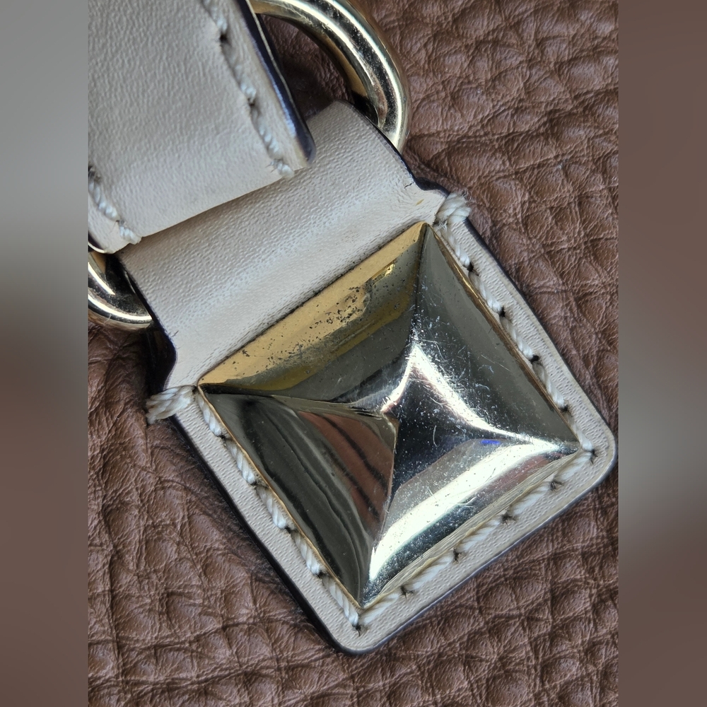 Michael Michael Kors aprox 11" X 9"inch- Tan Leather Gold Hardware Satchel - Picture 11 of 15